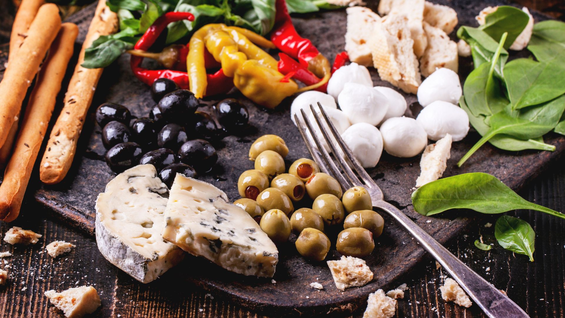 Antipasti – jak skomponować włoską przystawkę dla gości?